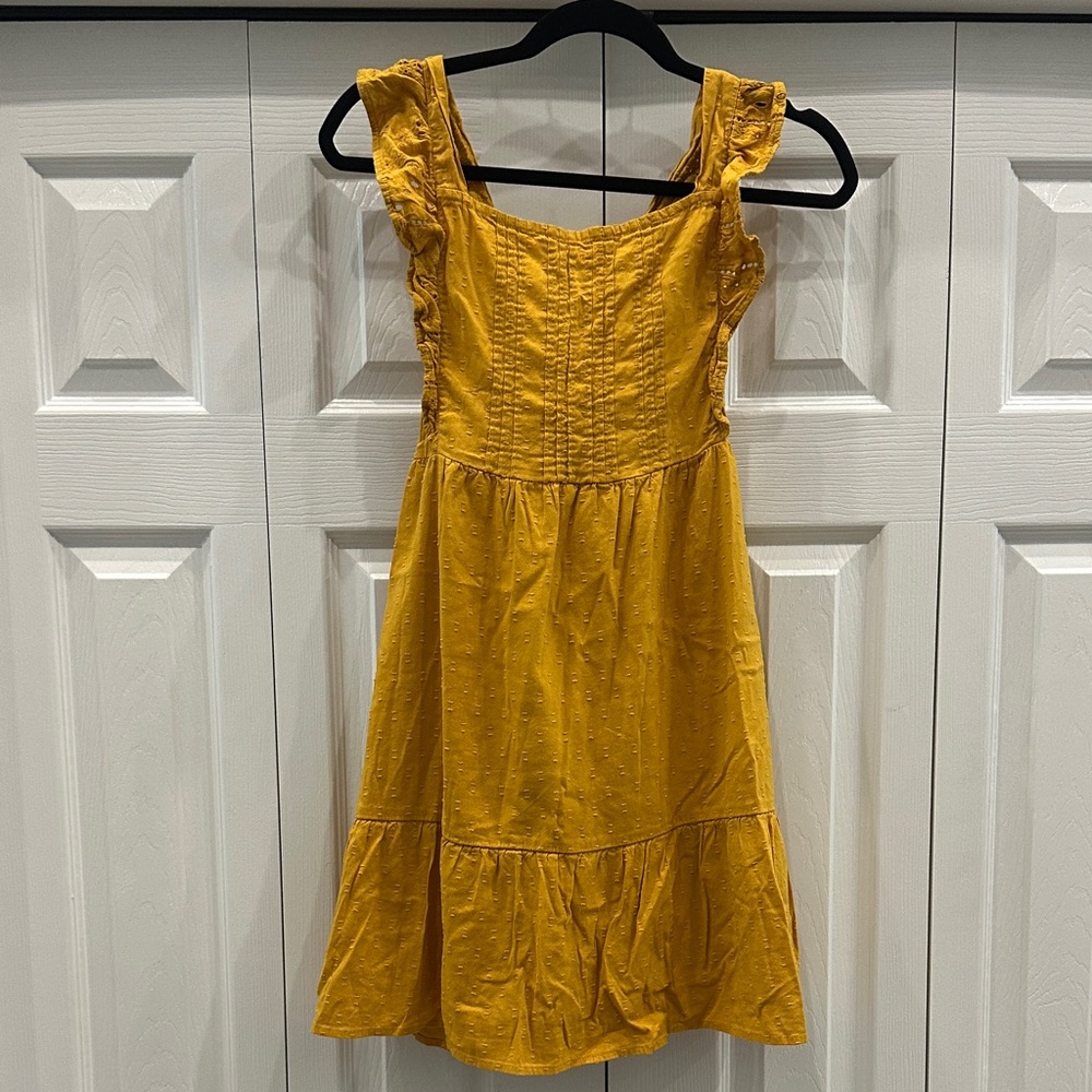 Old Navy Yellow Sleeveless Top